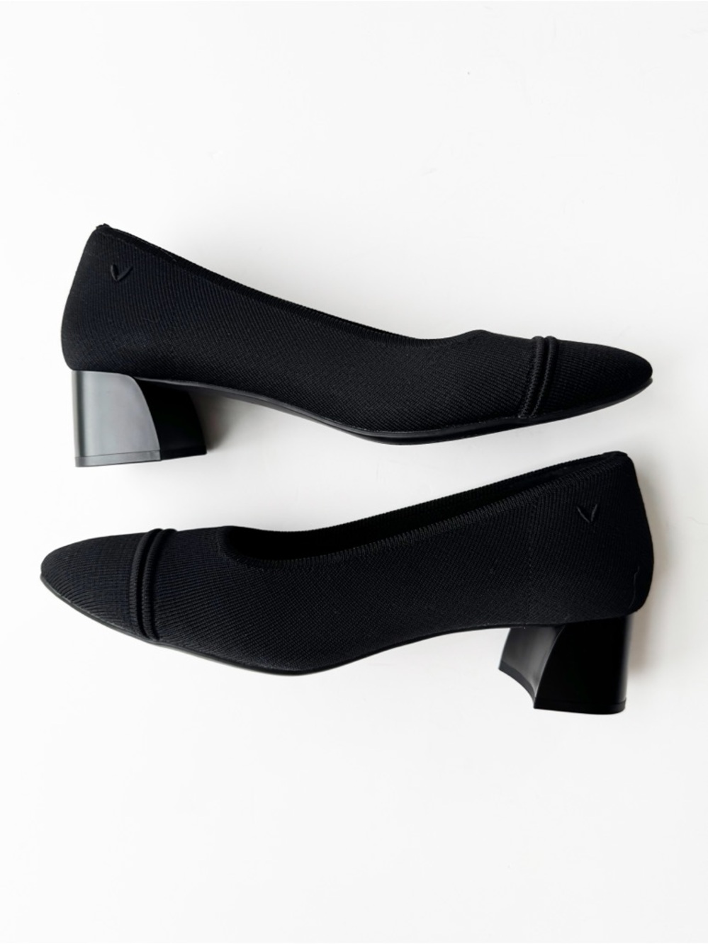 Vivaia Julie Pro Almond-Toe Chunky Heels in Black | 43 - Picture 6 of 11